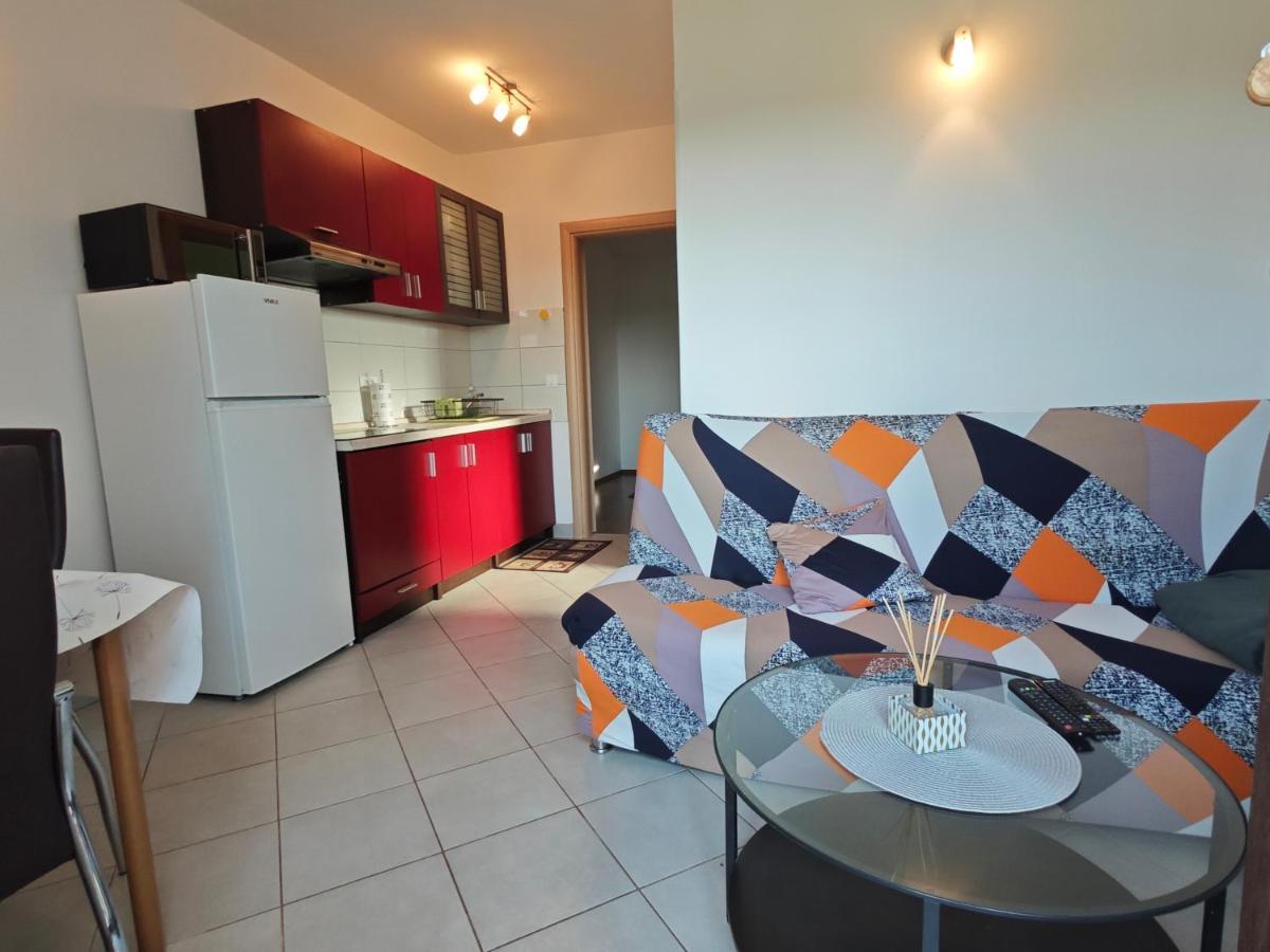 Apartments Bevanda Bale Exterior photo